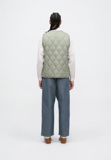 Пуховой жилет