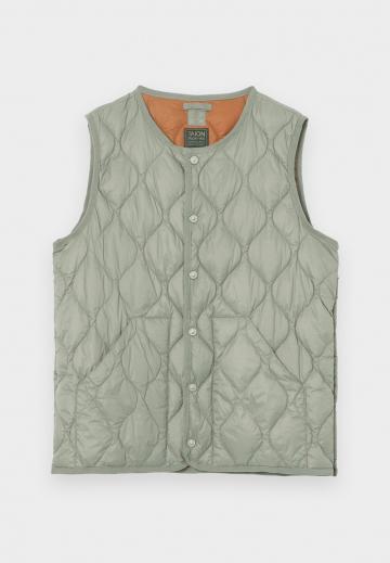 Пуховой жилет