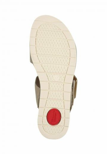 Босоножки на танкетке