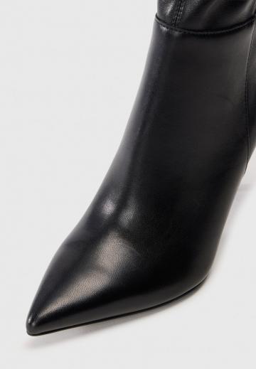 Высокие сапоги