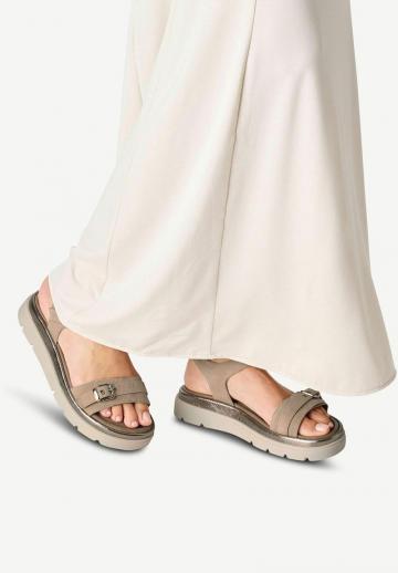 Босоножки на платформе