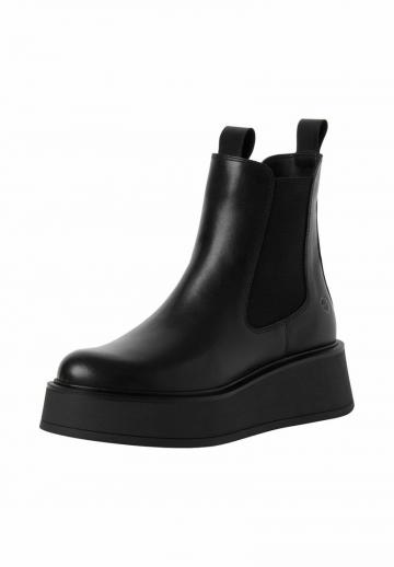 Сапожки на танкетке