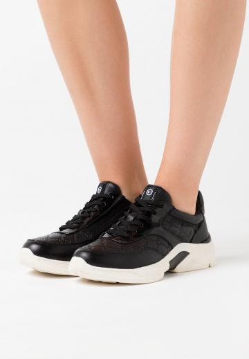 Гандбольные кроссовки