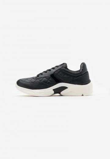 Гандбольные кроссовки