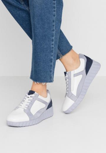 Гандбольные кроссовки