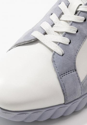 Гандбольные кроссовки