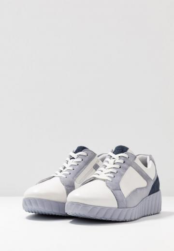 Гандбольные кроссовки