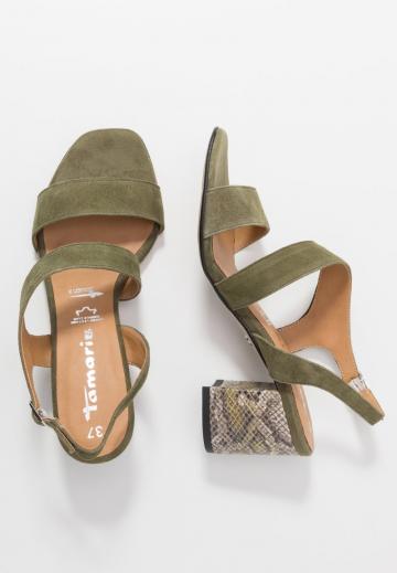 Гандбольные кроссовки