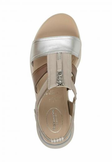 Босоножки на платформе