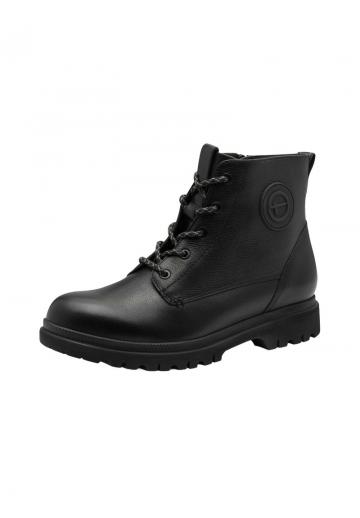 Ботинки на шнуровке