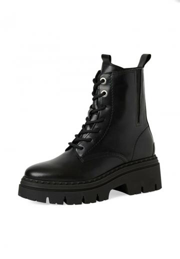Ботинки на шнуровке