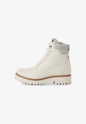 Ботинки на шнуровке