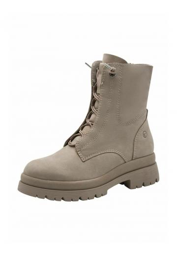 Ботинки на шнуровке