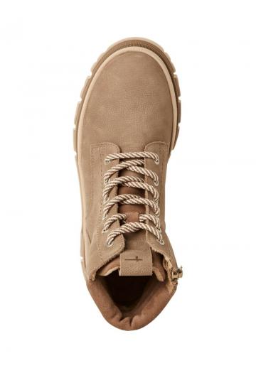 Ботинки на шнуровке