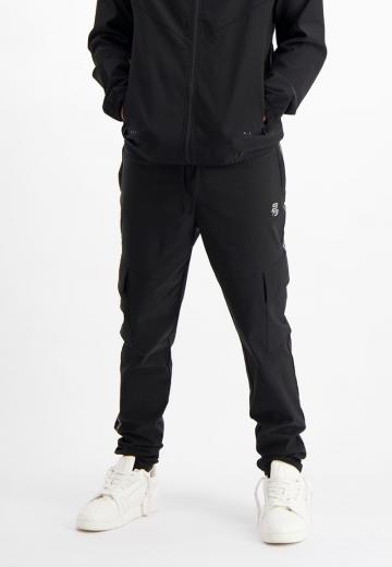 Брюки с накладными карманами