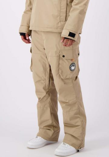 Брюки с накладными карманами