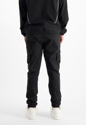 Брюки с накладными карманами