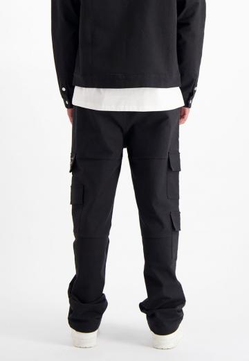 Брюки с накладными карманами