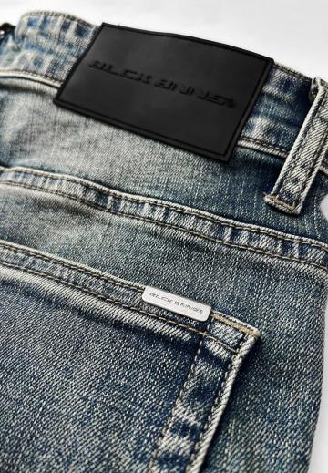 Узкие джинсы