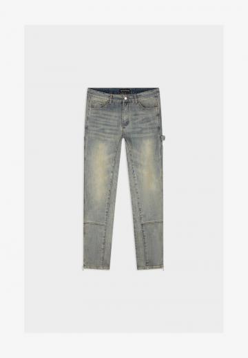 Прямые джинсы