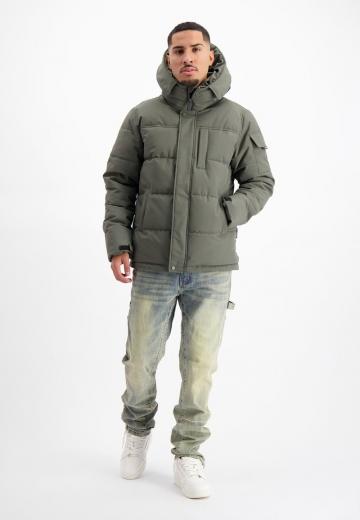 Зимняя куртка