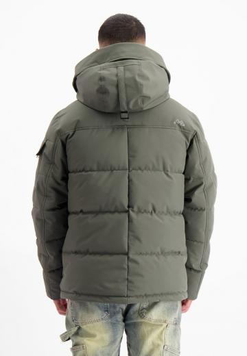 Зимняя куртка