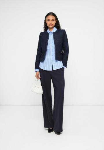 Короткий блейзер