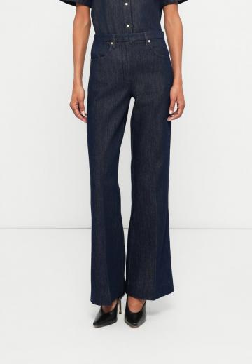 Клешеные джинсы