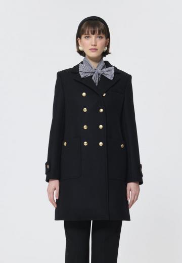 Короткое пальто