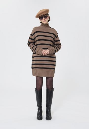 Вязаное платье