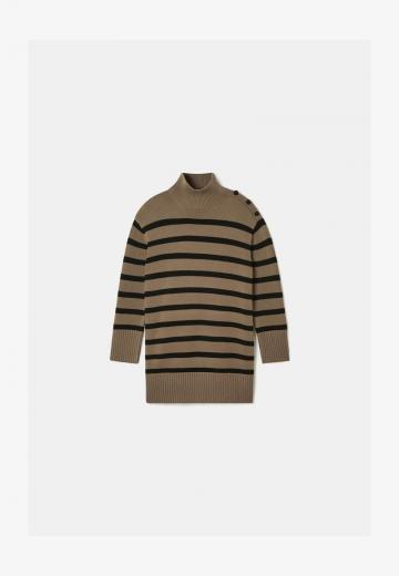 Вязаное платье