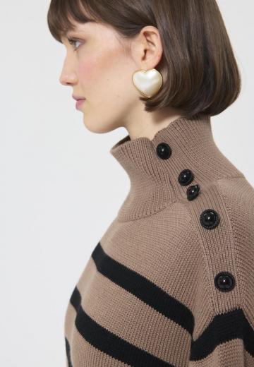 Вязаное платье