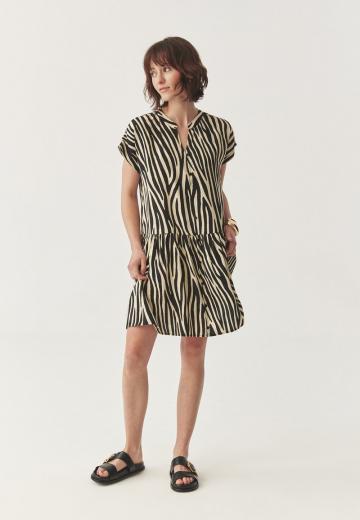 Короткое платье