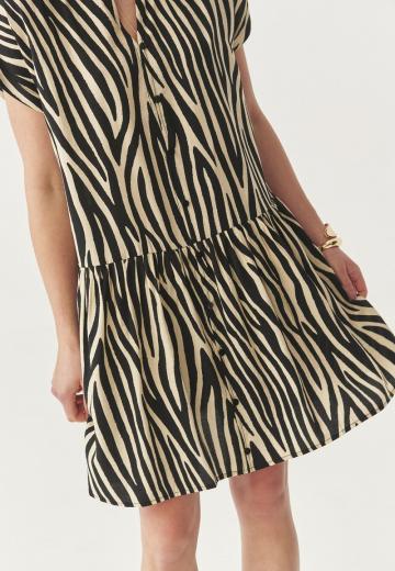 Короткое платье