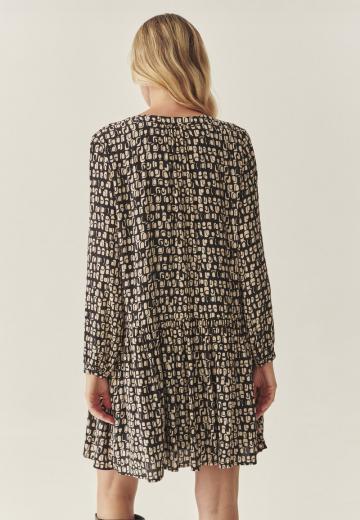 Короткое платье