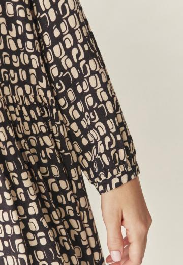 Короткое платье