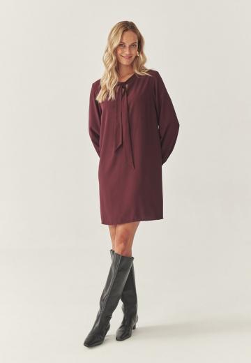 Короткое платье