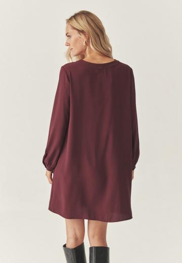 Короткое платье