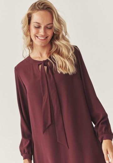 Короткое платье