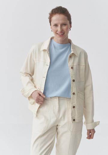 Куртка с накладнымит карманами