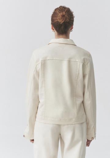 Куртка с накладнымит карманами