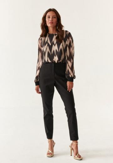 Узкие брюки