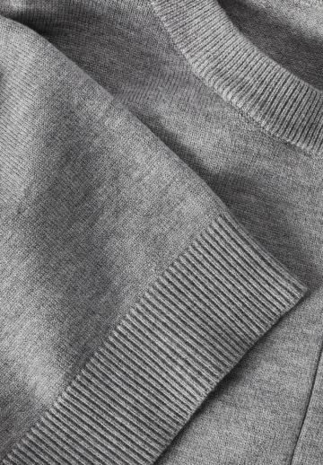 Вязаное платье