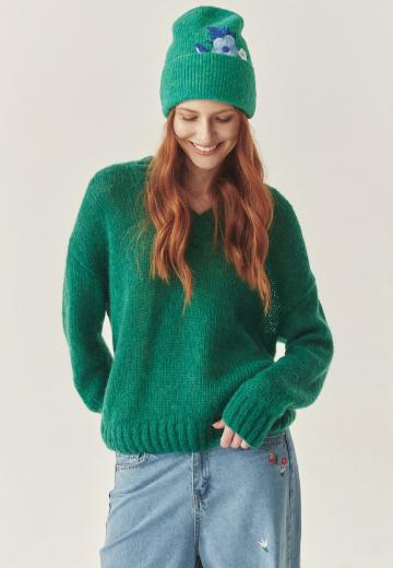 Пуловер с вырезом V