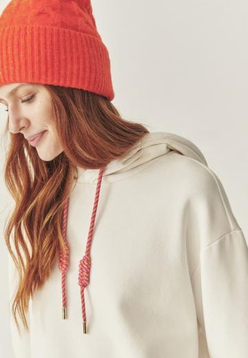 Пуловер с капюшоном