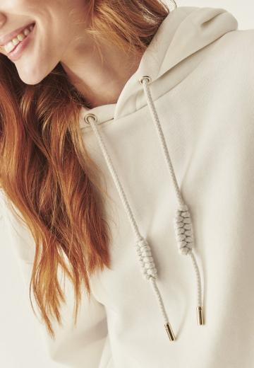 Пуловер с капюшоном