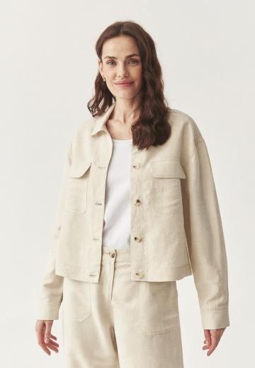 Куртка с накладнымит карманами