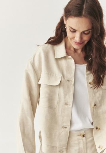 Куртка с накладнымит карманами