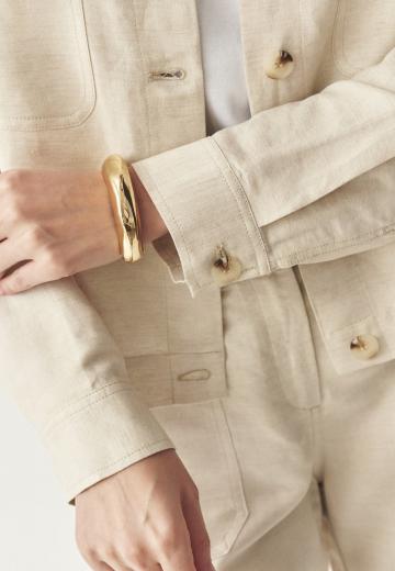 Куртка с накладнымит карманами