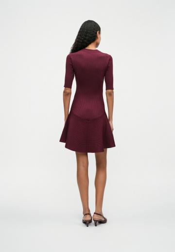 Короткое платье